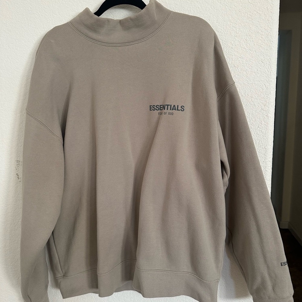 Fear of God Essentials Mock Neck Crew